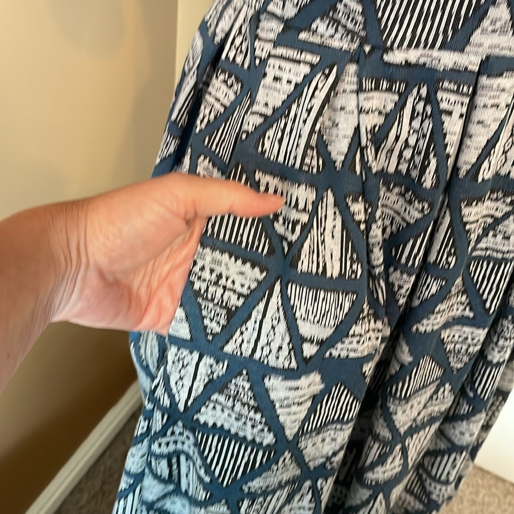 Dress with pockets!! - Picture 5 of 7